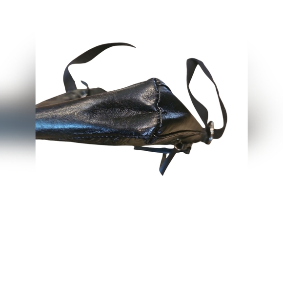 The Sak Black Reseda Multii Zip Embossed Leaf Detail Crossbody Purse 11" x 9" - Picture 11 of 11